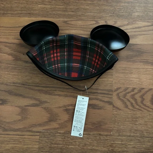 Disney VIP Tours plaid Mickey Mouse ear hat - Picture 2 of 3